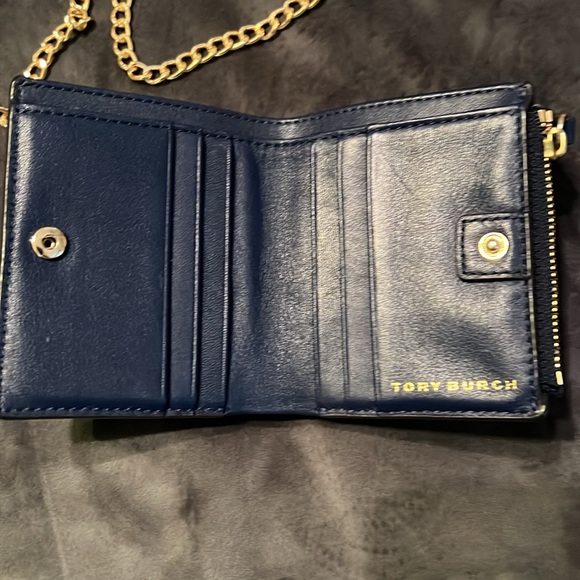 FLASH SALE🔥🔥LIKE NEW TORY BURCH PEACE & LOVE WALLET W/UNBRANDED CROSSBODY CHAIN💗 - Picture 3 of 11